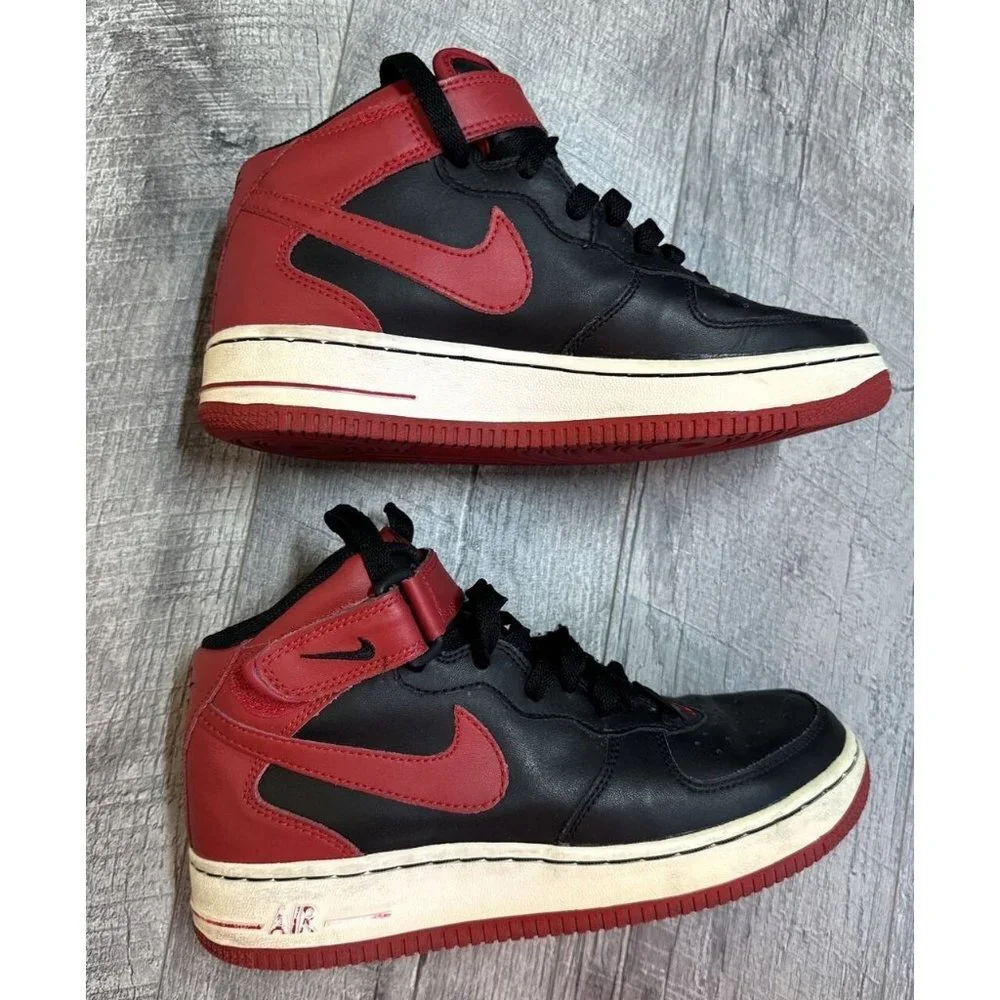 Nike Air Force 1 Shoes Youth 5 Y Mid '06 Leather Black‎ Red Sneakers 314195-061